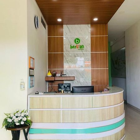 Berlian Hotel 英德 外观 照片